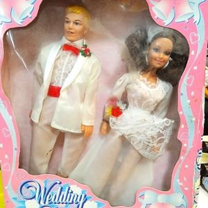 Totsy Groom & Bride Wedding Bells 80's?